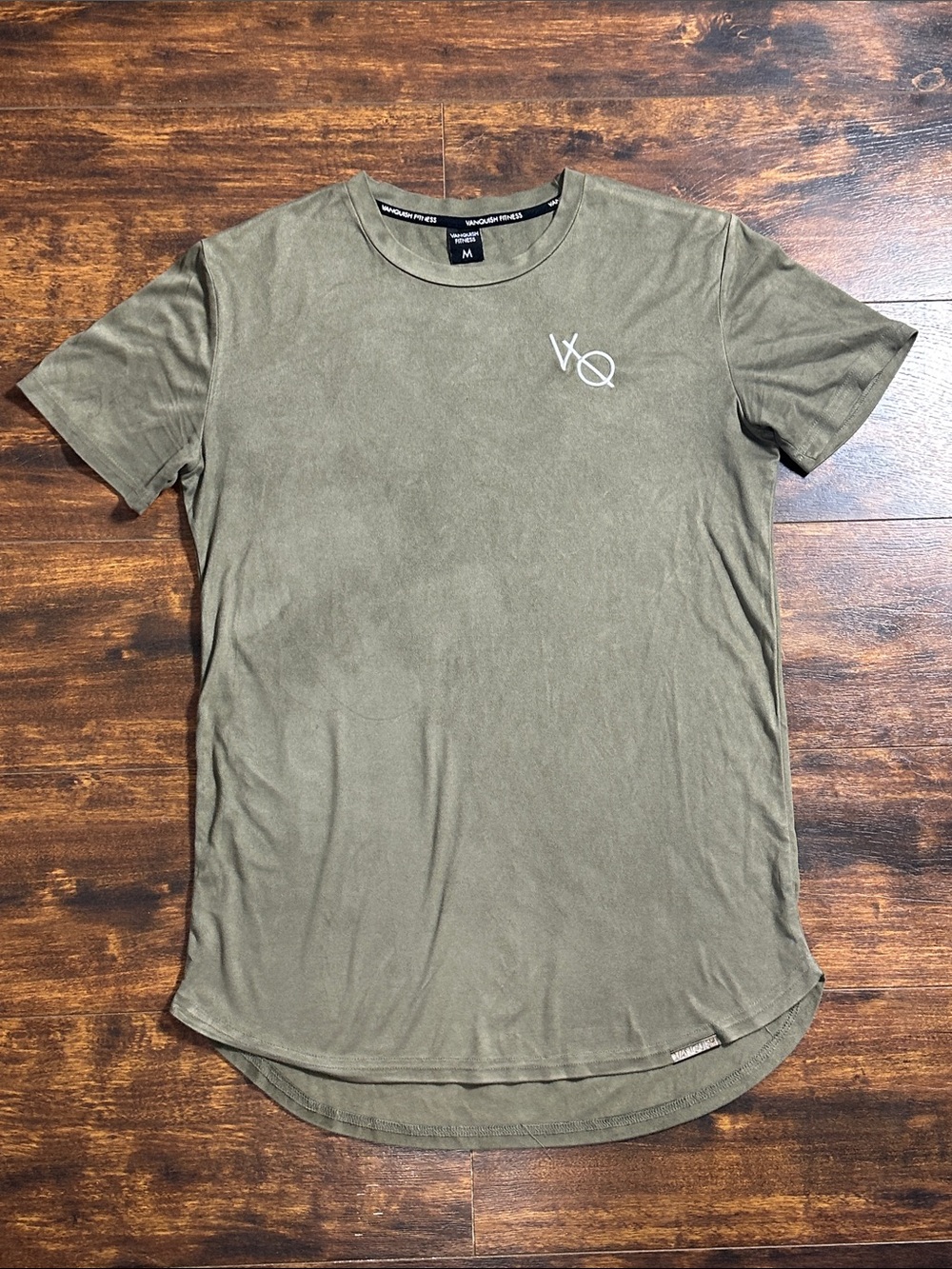 💪 Vanquish Fitness VQ Olive Performance T-Shirt Men’s M